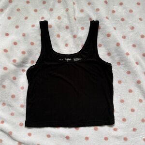 Huha Black Women's Cropped Tank Top